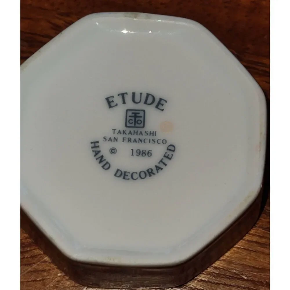 Vintage porcelain trinket box Etude Takahashi San Francisco hand-decorated 1986